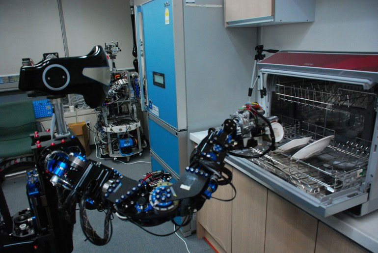 Ra mắt robot nội trợ