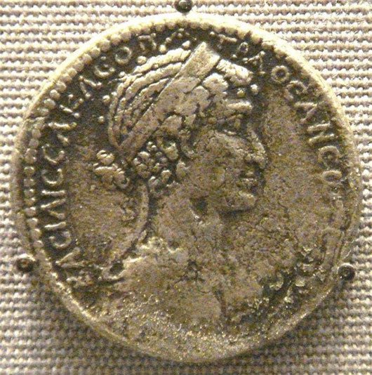Thực hư chuyện nữ hoàng Ai Cập Cleopatra “đẹp như tiên”