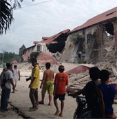 Động đất 7,2 độ Richter ở Philipines làm 20 người thiệt mạng
