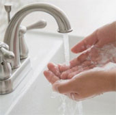 Rửa tay khi tức giận sẽ giúp bạn thoải mái hơn