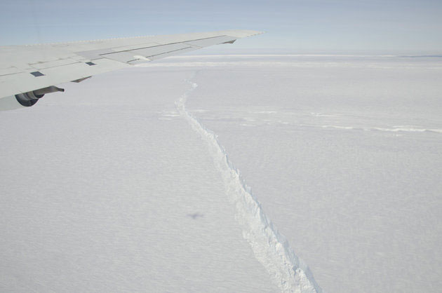 Video: Phát hiện rãnh nứt ở sông băng Nam Cực