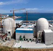 Hàn Quốc đóng cửa 2 lò điện hạt nhân vì linh kiện giả