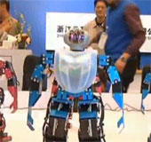 Video: Robot Trung Quốc nhảy Gangnam Style