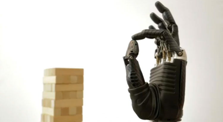 Bàn tay robot Bebionic3 - Tương lai của Cyborg không còn xa