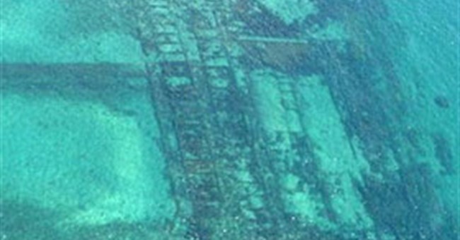 Tìm thấy tượng La Mã cổ đại ở cung điện dưới nước