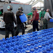 Hải quân Mỹ cung cấp nước sạch cho người dân Philippines như thế nào?