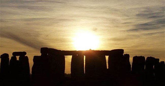 Tiết lộ “động trời” về đài thiên văn Stonehenge