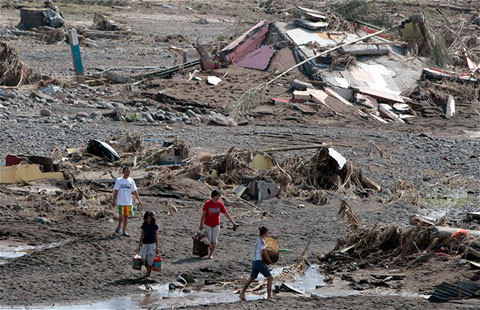Philippines điêu tàn sau bão lớn