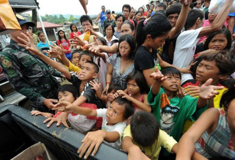 Dân Philippines khốn đốn sau bão