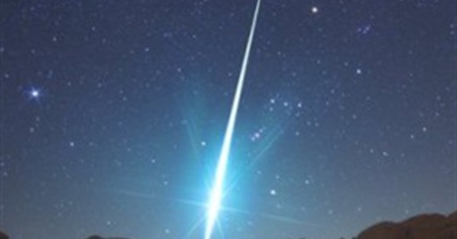 Xem mưa sao băng đẹp nhất năm vào sáng 14/12