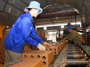 Hà Nội sản xuất gạch ngói theo công nghệ tiên tiến