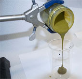 Biến tảo thành dầu thô sinh học trong 60 phút