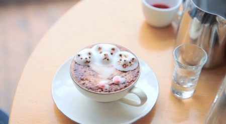 Tạo hình 3D tuyệt đẹp từ bọt sữa trên tách cà phê Tạo hình 3D tuyệt đẹp từ bọt sữa trên tách cà phê