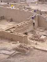 Khai quật xác ướp không đầu ở Peru