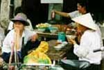 Không nên liều ăn tiết canh mùa dịch cúm