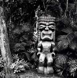 Tượng tiki bí ẩn ở Hawaii