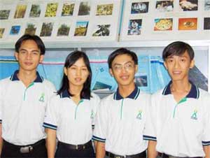 Làm sạch môi trường bằng mủ chuối, rau dừa