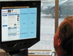 Đa số người lên mạng lướt web 'trầm lặng'