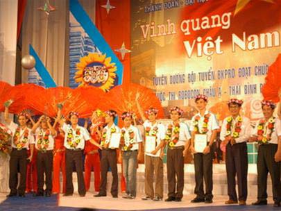 "Hãy thắp niềm tin bằng trí tuệ VN"