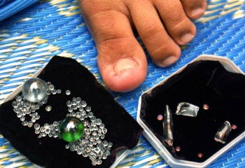 Những bàn chân kỳ lạ trên thế giới