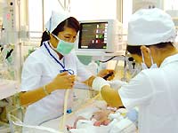 Cách chăm trẻ sinh non
