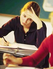 Sắp kiểm tra? Hãy tránh xa màu đỏ