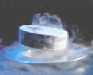 Vật liệu nano mới mang đồng thời tính siêu dẫn và tính sắt từ