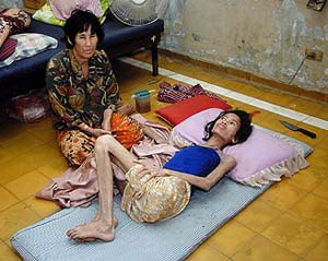 Tỷ lệ nữ nhiễm HIV ngày càng tăng