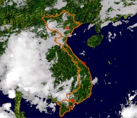 Miền Bắc có lốc xoáy và mưa đá