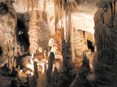 Hang động: Nhà bảo tàng tự nhiên