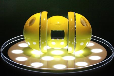 Nhật Bản: Robot nhảy theo điệu nhạc iPod