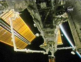 Sự cố máy tính trên ISS đã được khắc phục
