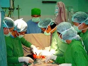 Thực hiện ca ghép gan khác huyết thống đầu tiên