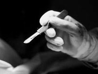 Cậu bé lưỡng tính từ chối trở thành phụ nữ