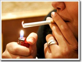 Những người nghiện thuốc, béo phì giàu hơn những người khỏe mạnh?