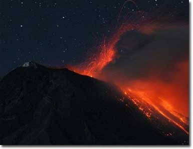 Núi lửa Tungurahua "thức giấc"