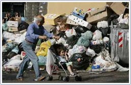 Đức thỏa thuận giúp Ý giải quyết khủng hoảng rác