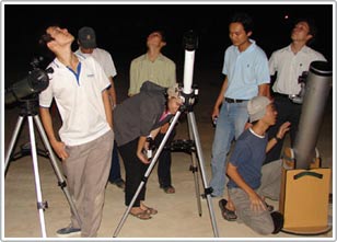 Kính thiên văn tự chế lớn nhất Việt Nam