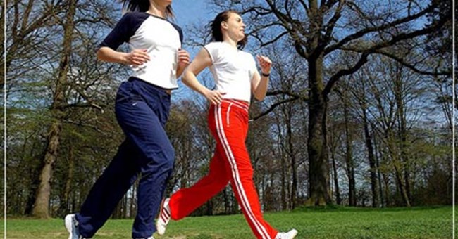 Chạy bộ thường xuyên làm chậm lại quá trình già đi