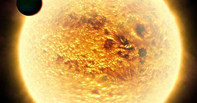 Tìm thấy hành tinh nóng như mặt trời