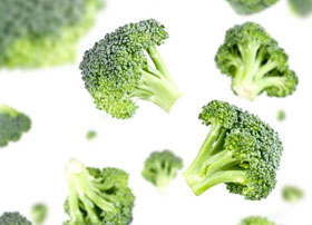 Bông cải xanh ngăn ngừa nguy cơ ung thư ở người nghiện thuốc lá. 