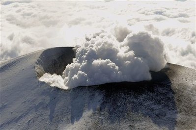 Núi lửa phun trào gần Tokyo