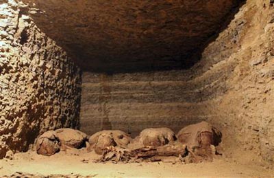 Phát hiện 30 xác ướp trong một hầm mộ cổ