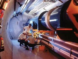 Máy gia tốc hạt lớn nhất thế giới sắp hoạt động trở lại