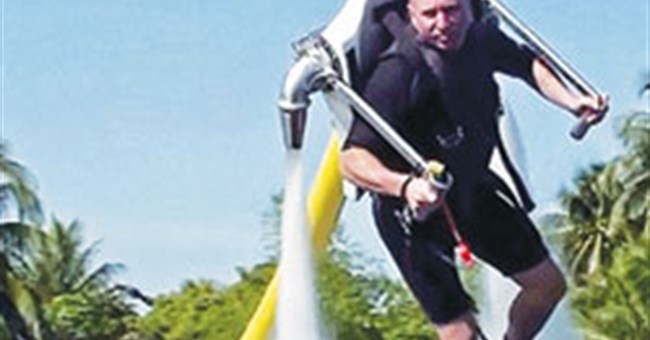 Bay với động cơ phản lực nước