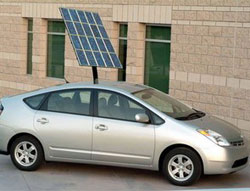 Toyota chế tạo xe chạy bằng năng lượng mặt trời