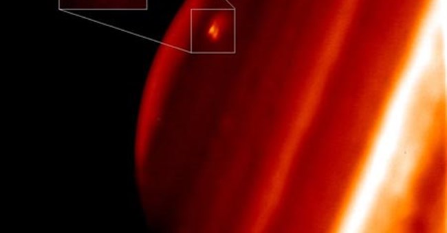 Sao Mộc bị oach tạc