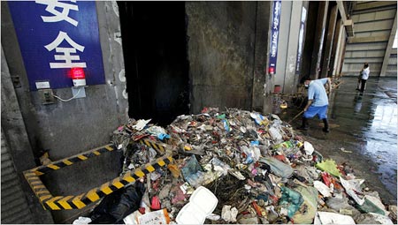 Hiểm hoạ từ lò đốt rác Trung Quốc