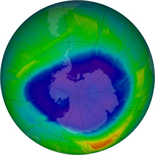 Lỗ thủng tầng ozon… đang nhỏ lại