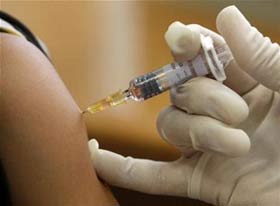 Mỹ: Tiêm vaccine phòng cúm A/H1N1 miễn phí cho dân 